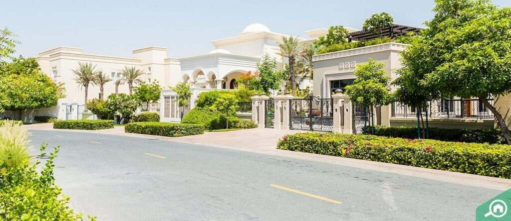 Emirates Living